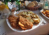 Salau pane si roti de cartofi - Restaurant Don Pepe, Maieru, Bistrita-Nasaud