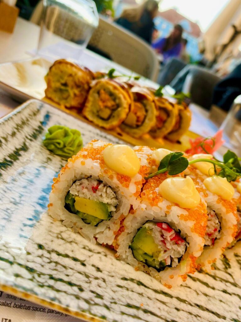 Raku Sushi - Unde mănânc sushi în Timișoara - FoodCrew