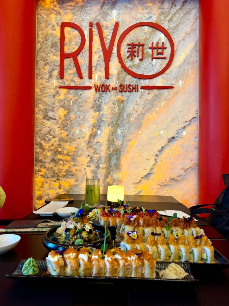Riyo Wok & Sushi - Under mănânc Sushi în Timișoara - FoodCrew